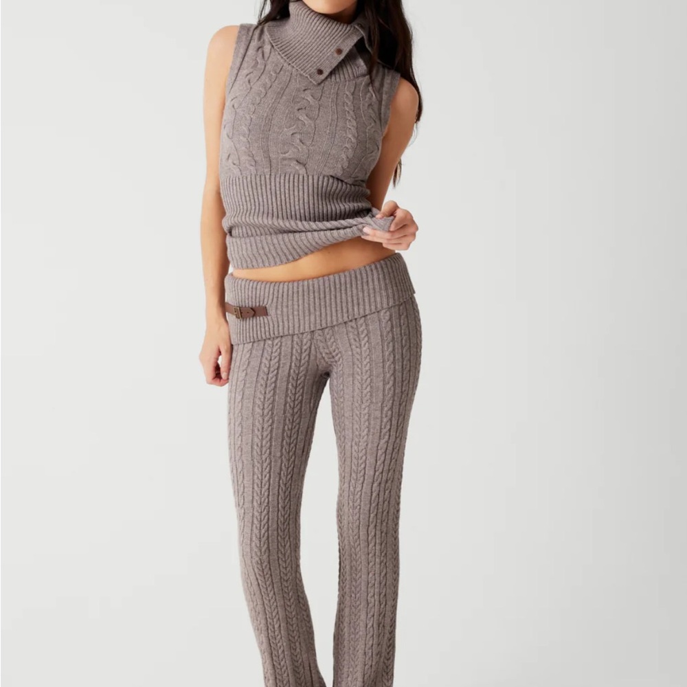 Frankie's Bikinis fleur cable cloud knit pant - dark pearl